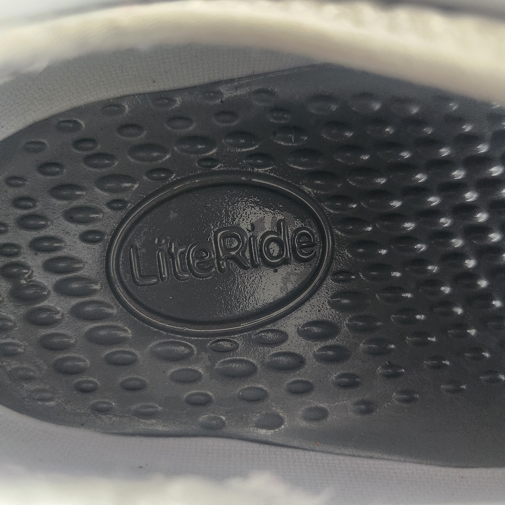 Crocs LiteRide PACER 360 Women's Size 7 Grey Perforated Sneakers Shoes Trainers - Picture 13 of 16